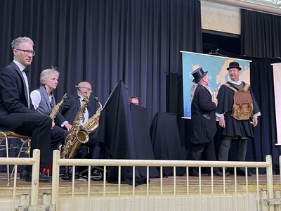 Pindakaas_1_Los_geht_die_Reise